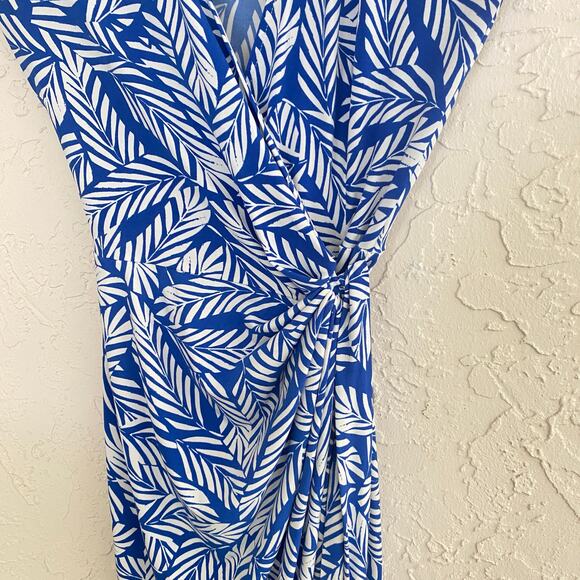Maggy‎ London Wrap Dress Blue White Leaf Print Sz 6 - Picture 5 of 5